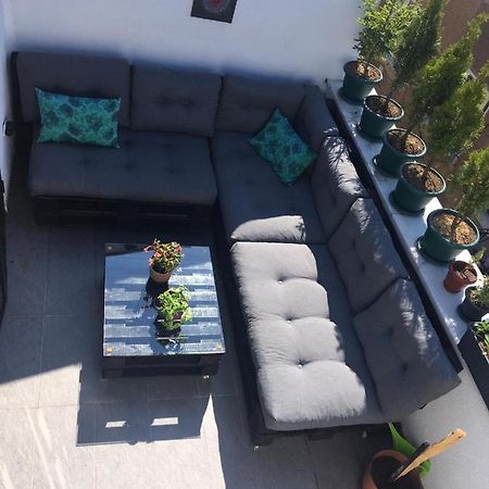 Ferienwohnung Duplex With Terrace In Center,5Mn Walk To Istiklal Istanbul Exterior foto
